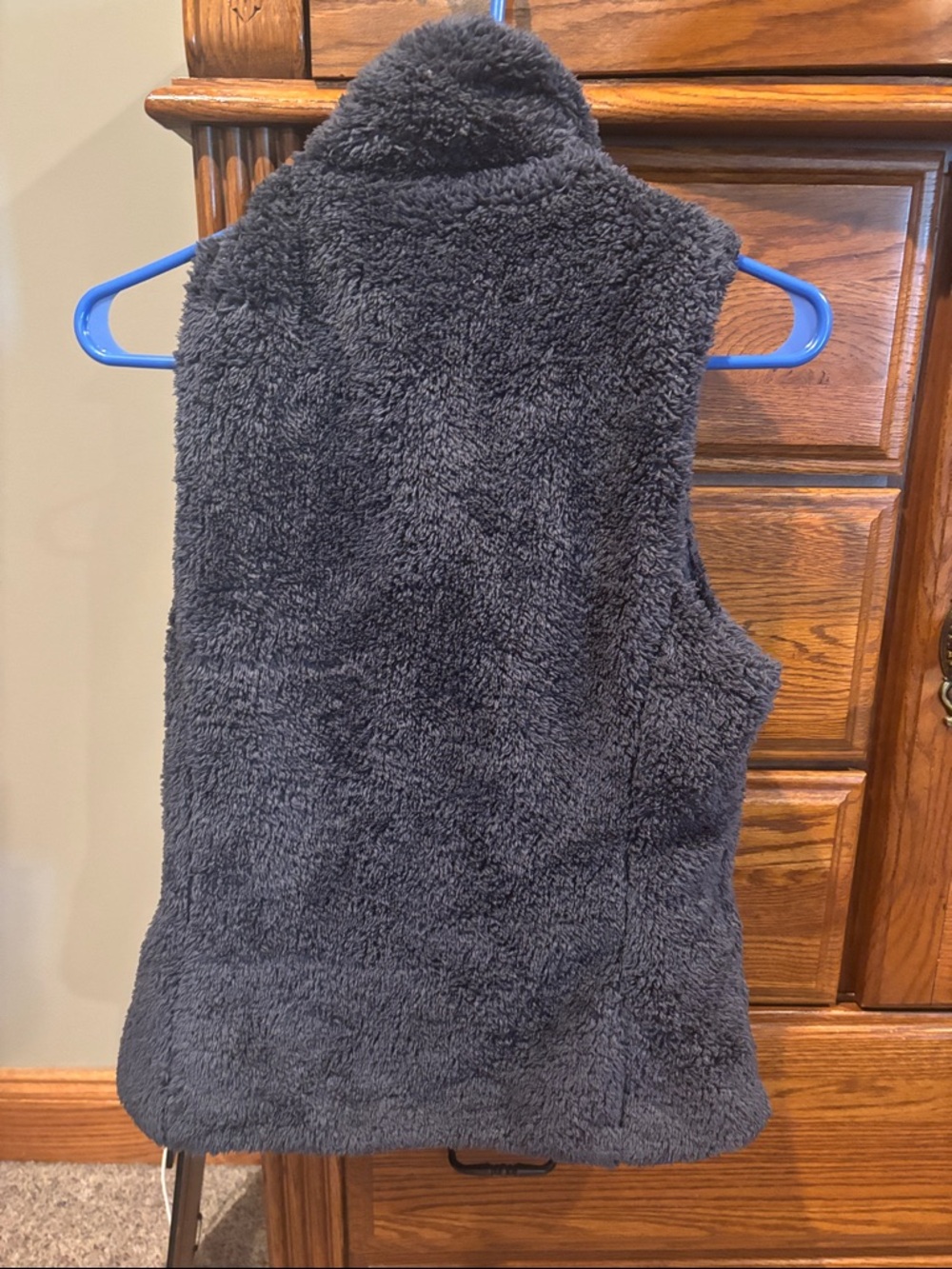 Patagonia Dark Charcoal Sherpa Fleece Vest - Picture 4 of 4